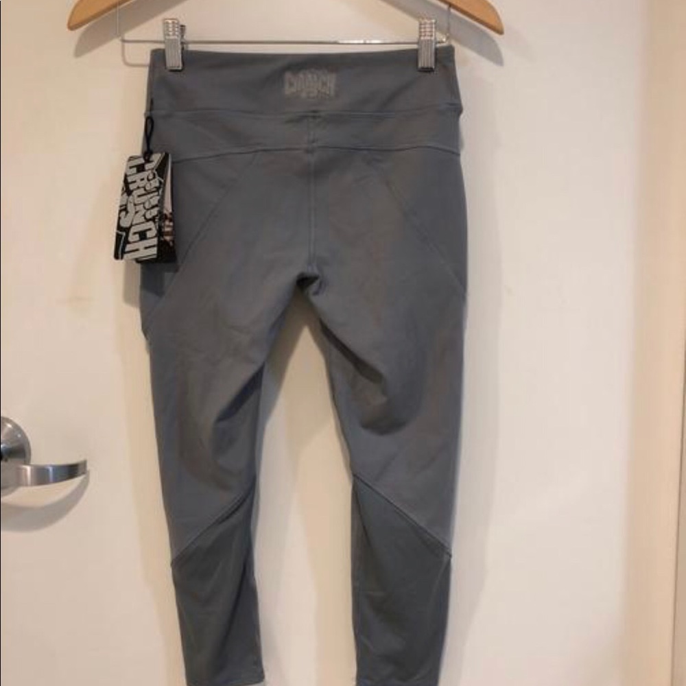 *NWT* CRUNCH ‘No Judgements’ leggings Size Small - Picture 2 of 12